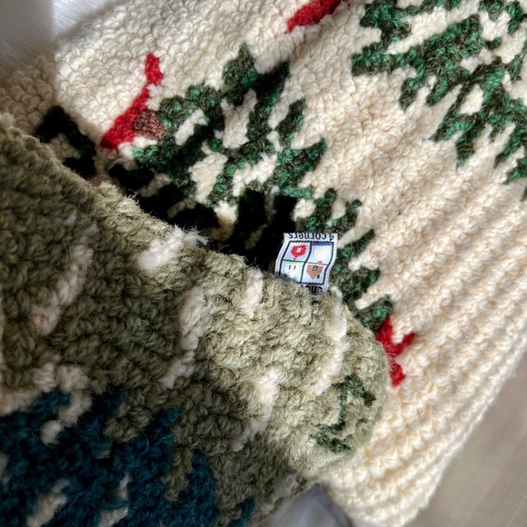 Winter scene "Daring Dogs" hooked pillow by Chandler 4 Corners - Picture 3 of 4